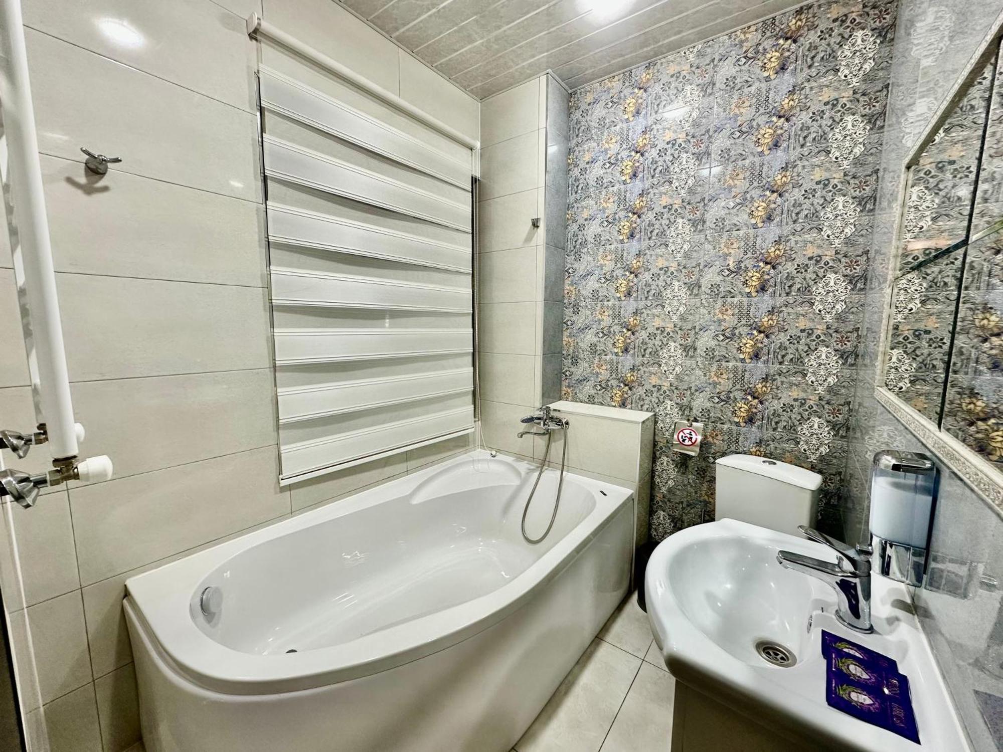 Tadevosyan Guest House Bjni Exteriér fotografie