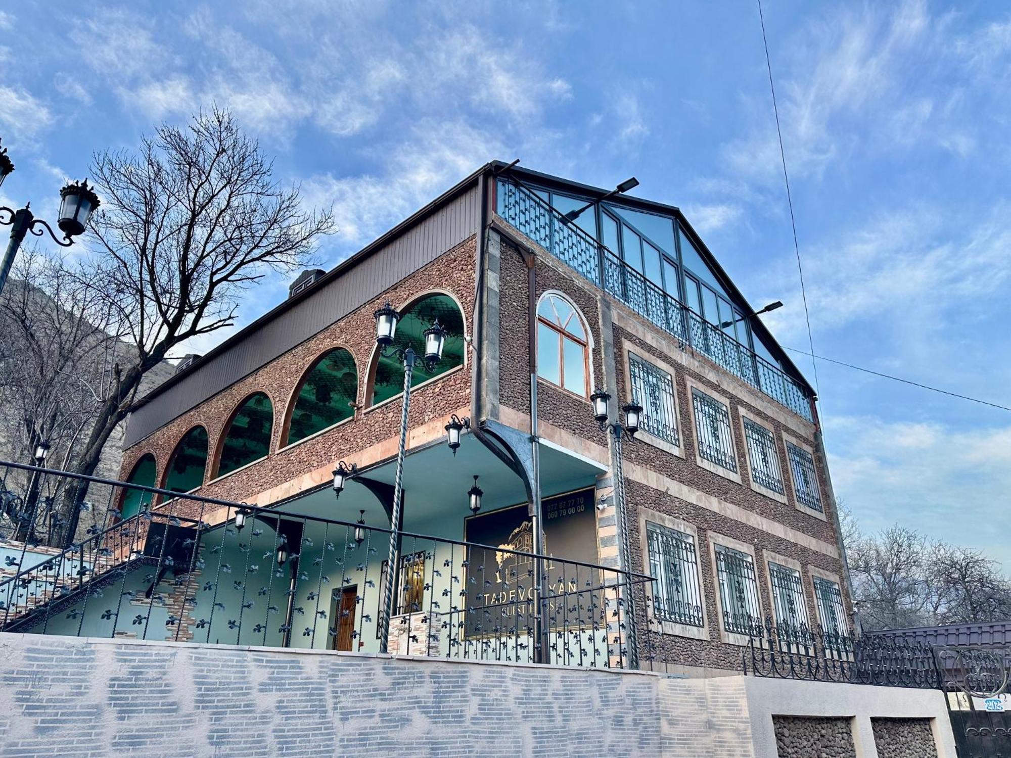 Tadevosyan Guest House Bjni Exteriér fotografie